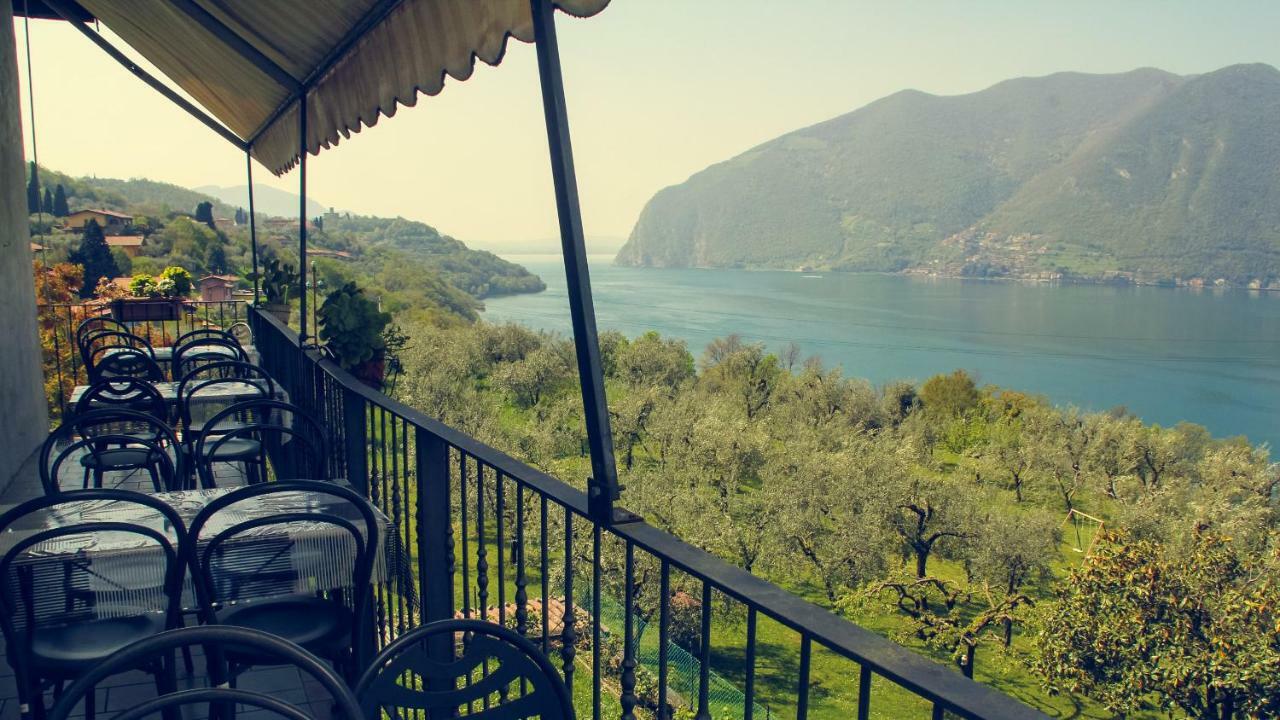 B&B Tina Monte Isola Exterior photo