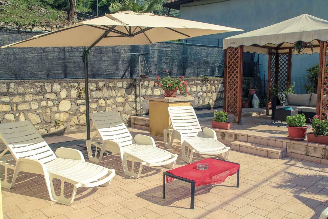 B&B Tina Monte Isola Exterior photo
